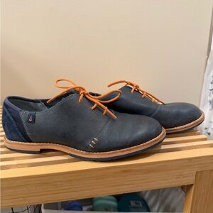 Women’s Navy Leather Shoes with Orange Laces